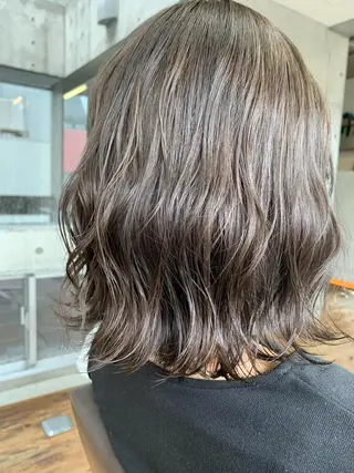 ミディアム 西岡 優太のヘアスタイル