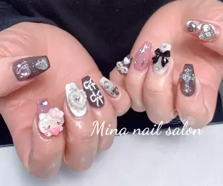 ネイル 🎀まゆ 🪽🐾のネイルデザイン