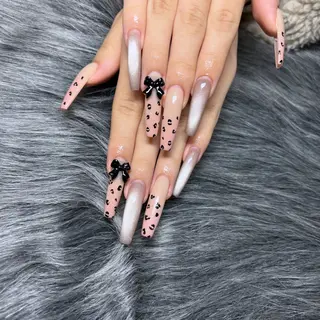 ネイル 𝑗𝑢𝑛𝑛𝑎 𝑛𝑎𝑖𝑙のネイルデザイン