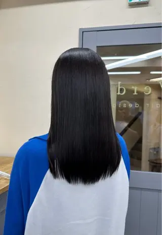 ロング 🫧透明感ワンカラー 🫧mio 🫧のヘアスタイル