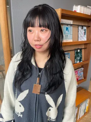 ロング Urasaki Miyuのヘアスタイル