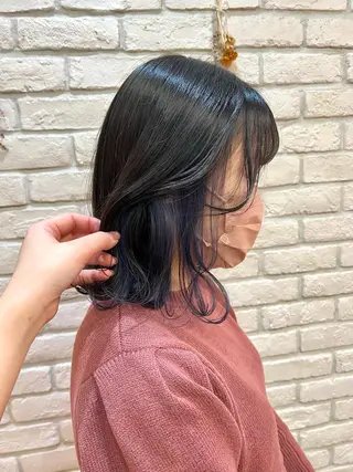 ミディアム カラー 🎀野崎 美玖𝜗𝜚˚⋆のヘアスタイル