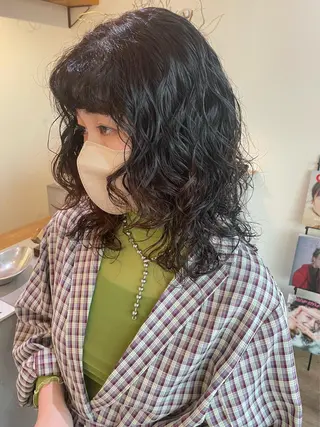 ミディアム パーマ ARBRE所属・山内 利紗のヘアスタイル