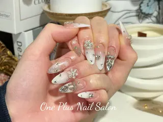 ネイル One Plus Nail Salonのネイルデザイン