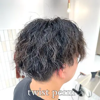 パーマ メンズ ✨縮毛矯正　韓国ヘア レイヤー✨大濱快斗のヘアスタイル