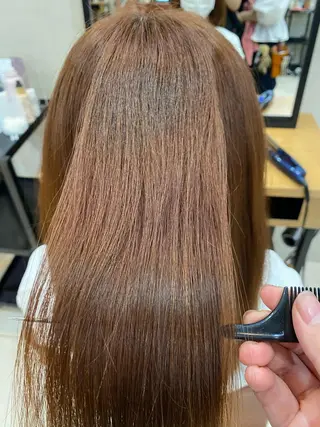 セミロング あやめ【顔まわり/レ イヤー/柔らかカラ】のヘアスタイル