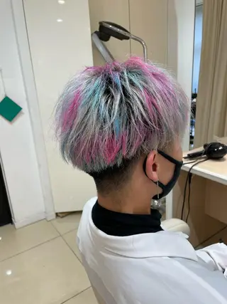 カラー IwAsh中山所属・✂︎中山ブリーチ・ パーマ✂︎露木智也のヘアスタイル