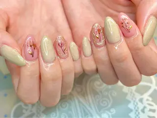 ショート カラー ネイル ネイルサロン リリーブランシュ所属・森 瑞紀のネイルデザイン