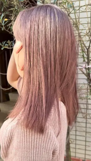 セミロング カラー ハイトーン/ブリーチ 似合せカット/パーマのヘアスタイル