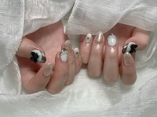 ネイル U·Mi nail salon所属・U·Mi 上野御徒町容のネイルデザイン