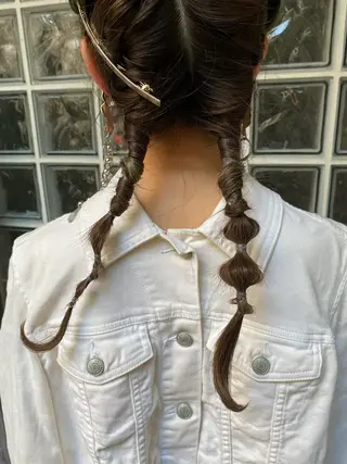 ロング カラー 塩澤 榛奈のヘアスタイル