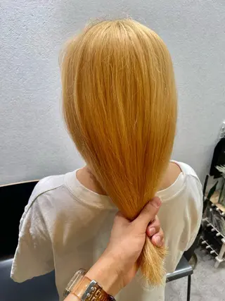 セミロング カラー ブリーチ/ハイトーン 🌏💊RAINEのヘアスタイル