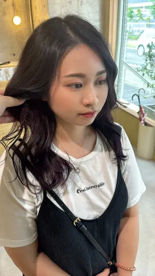 セミロング カラー ブリーチ🥣⌇ケア⌇ 🎨mana🎀のヘアスタイル