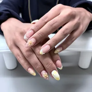 ネイル ヒュン オアンのネイルデザイン