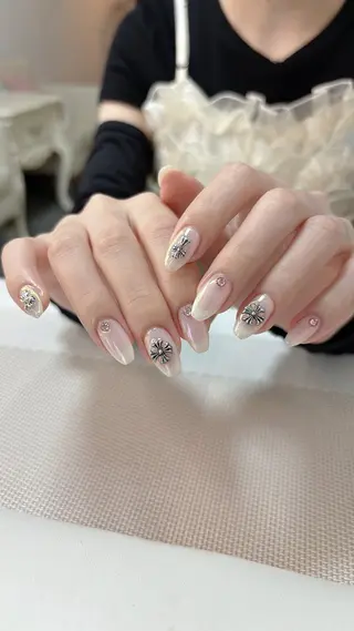 ネイル ネイルサロンD&D所属・劉 丹丹のネイルデザイン