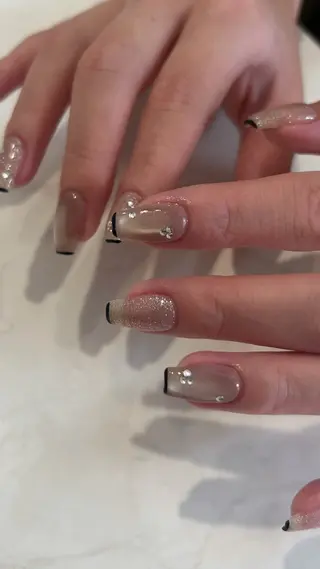 ネイル Salondevi2 isanaのネイルデザイン