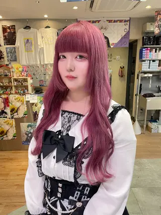 ロング カラー 🍭ハイトーン/ レイヤーカット🦄のヘアスタイル