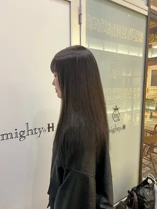 ミディアム 栄　mighty by H所属・田中 蘭菜のヘアスタイル