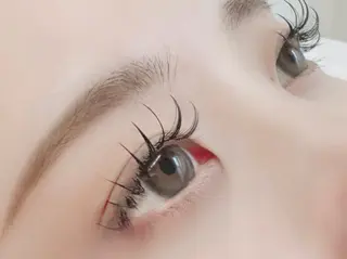 マツエク・マツパ na2nails&eye salon【ナツネイルズ&アイサロン】所属・eyelist Yのマツエク・マツパデザイン