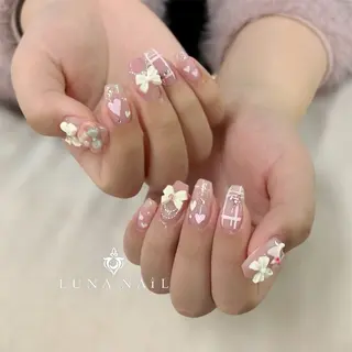 ネイル アトリエ　ミモザ所属・いまむら あかりのネイルデザイン