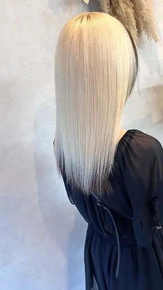 ロング カラー 平山 采弥のヘアスタイル