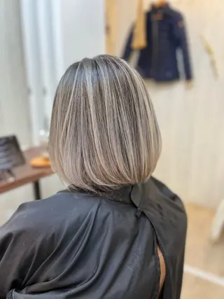 ショート カラー MERCI所属・マツモト コウダイのヘアスタイル