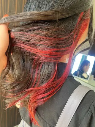 カラー ユイ☆ハイトーン ☆ブリーチデザインのヘアスタイル