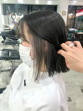 ミディアム カラー GRAND OMOTESANDOのヘアスタイル