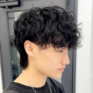 パーマ メンズ 曲がる縮毛矯正 LIBER 岩名のヘアスタイル