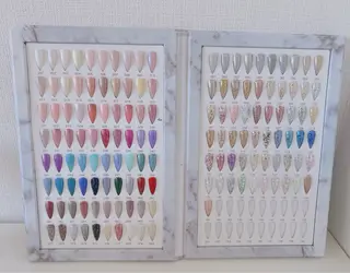 ネイル Riley 🌻のネイルデザイン