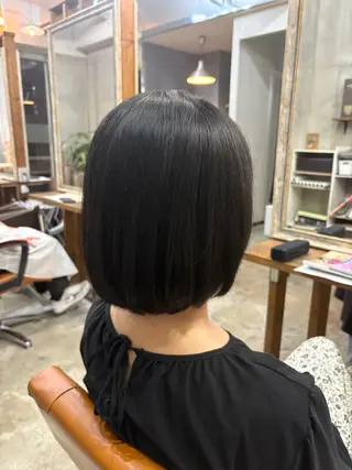 ミディアム Trip 香椎所属・Yukino/ 透明カラーのヘアスタイル