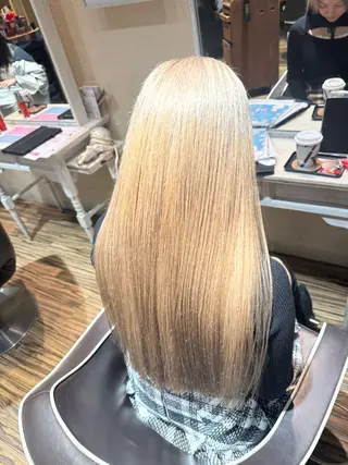 ロング ハイトーン/レイヤー SHUNのヘアスタイル