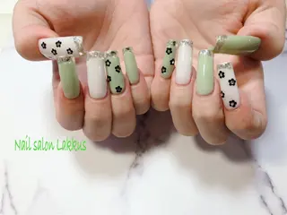 ネイル Lakkus T－CHIのネイルデザイン