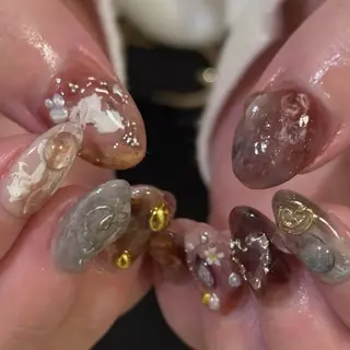 ネイル talo .のネイルデザイン