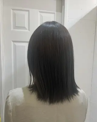 ミディアム カラー uros.所属・🩵aiko / モデル募集中️🩵のヘアスタイル