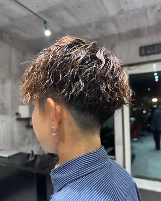 ショート パーマ 高橋嵐 プラスイズムヴェレンのヘアスタイル