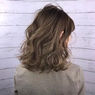 ミディアム 酸性ストレート/ブリ ーチなし/中村 匠のヘアスタイル