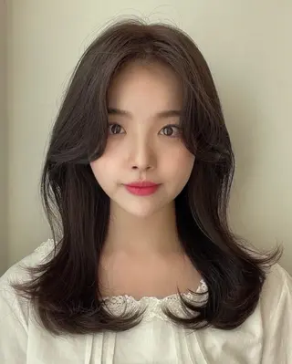 セミロング 韓国風cut/ 縮毛矯正/正岡幹康のヘアスタイル