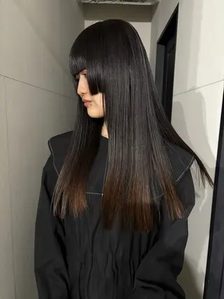 セミロング Iwama momokaのヘアスタイル