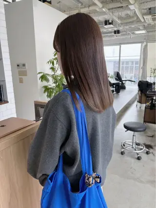 カラー 榎本 亜衣のヘアスタイル