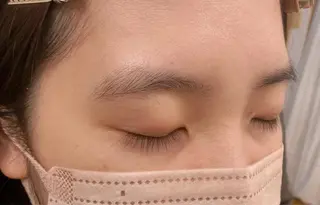 アイブロウ 紬麦　池袋店所属・すずき まいの眉毛・アイブロウイメージ