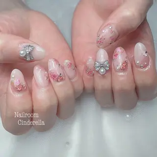 ネイル Nailroom. Cinderellaのネイルデザイン