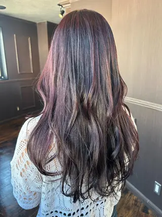 ロング カラー 梅木 李奈のヘアスタイル