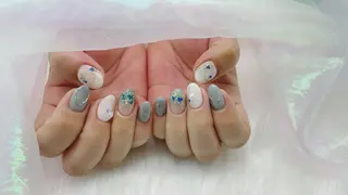 ネイル 🦋ネイルサロン ブラン🌈ゆりのネイルデザイン