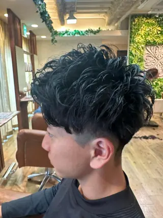 メンズ バグスドゥア所属・中尾 陸のヘアスタイル