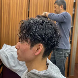 ミディアム パーマ メンズ 河津 しおりのヘアスタイル