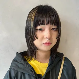 ミディアム カラー デザインカラー/パー マ🦖外岡咲希🦖のヘアスタイル