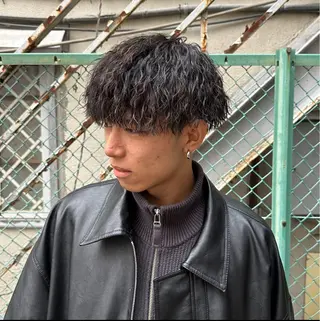 ミディアム パーマ メンズ パーマ職人 渡邊　優雅のヘアスタイル