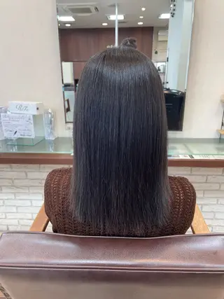 セミロング 富澤あゆみ/髪質改善 /レイヤーカットのヘアスタイル