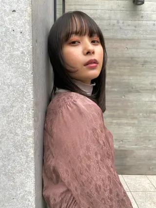 ミディアム パーマ ブリーチなし✨艶髪 カラー𓃲YAGIのヘアスタイル